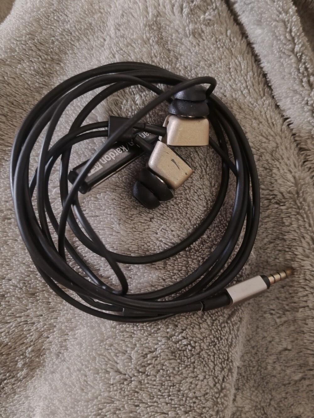 Harman Kardon AE-S high-performance in-ear wired headphones